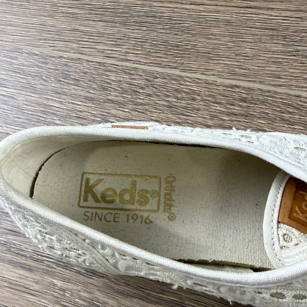 Keds Triple Lace Up Sneakers Cream Crochet Eyelet Floral Platform Low Top Shoes - Picture 14 of 16